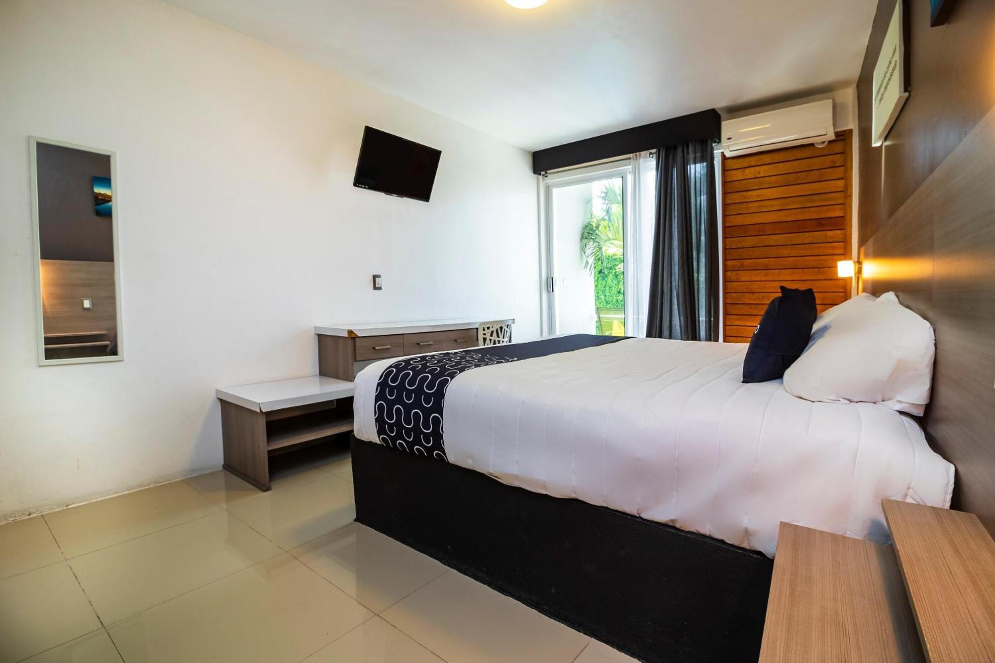 Hotel Collection O Hotel Mango,Six Flags Hurricane Harbor Oaxtepec Oaxtepec